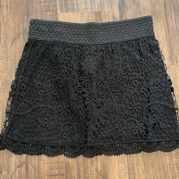 Topshop Dresses & Skirts - Black lace topshop skirt size 8
